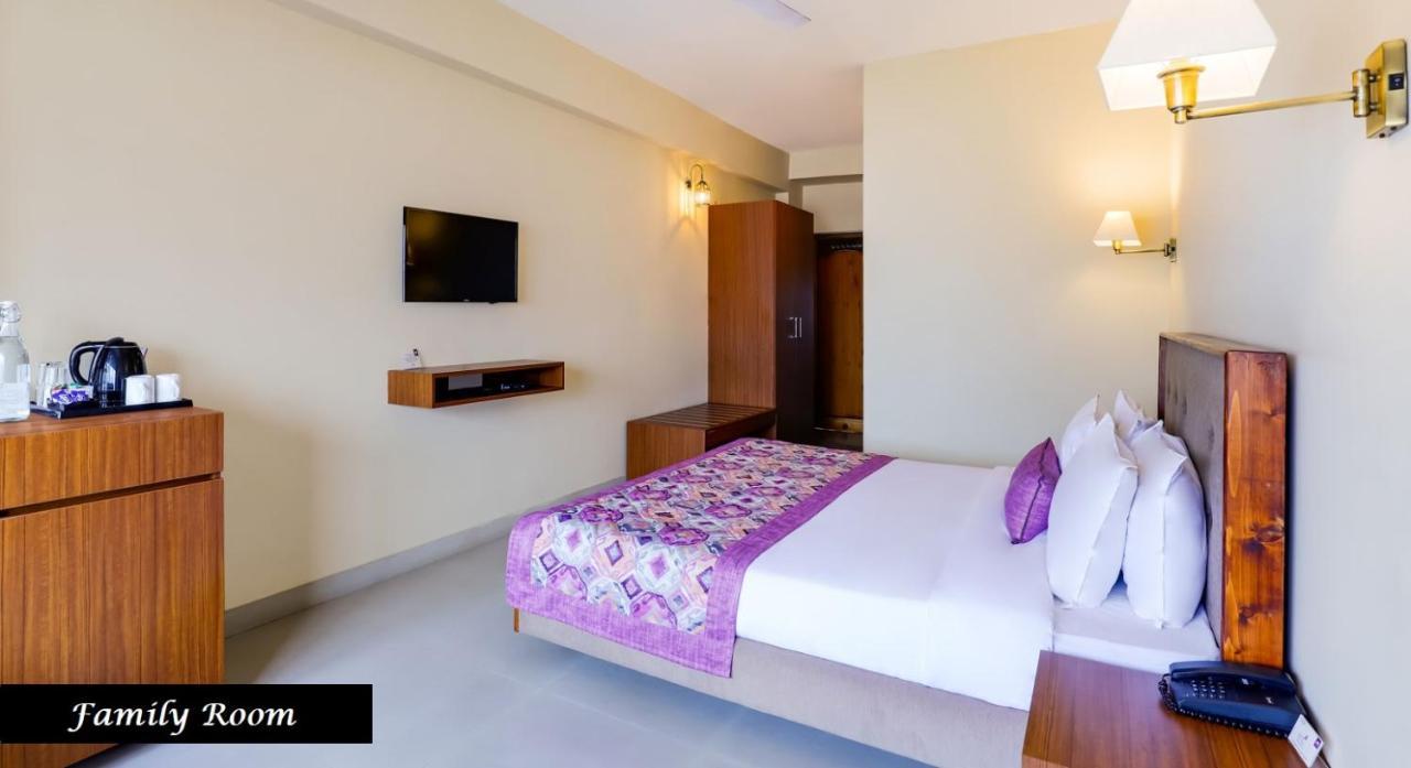 Mount Himalayan Hotel กังต็อก ภายนอก รูปภาพ